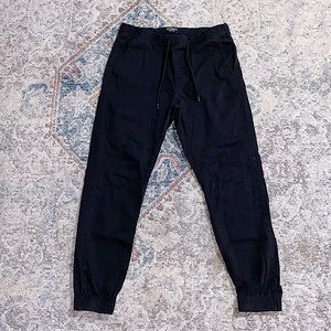 Levi’s - jogger style pants